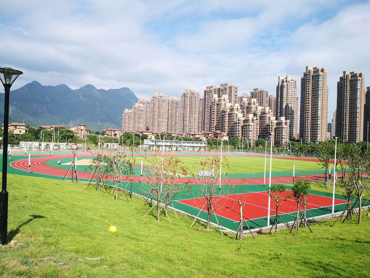 案例 | 新校园，新场地，福州高新区第三中心小学完成跑道球场建成